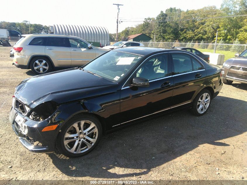 2013 MERCEDES-BENZ C-CLASS C 300 - WDDGF8AB2DR277753