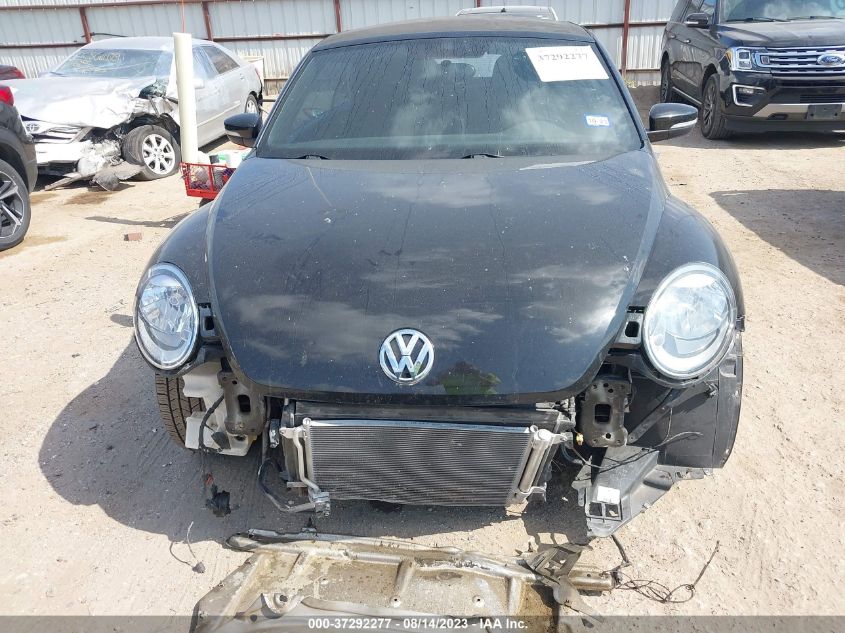 2013 VOLKSWAGEN BEETLE CONVERTIBLE 2.5L W/TECH 3VW5X7ATXDM805930