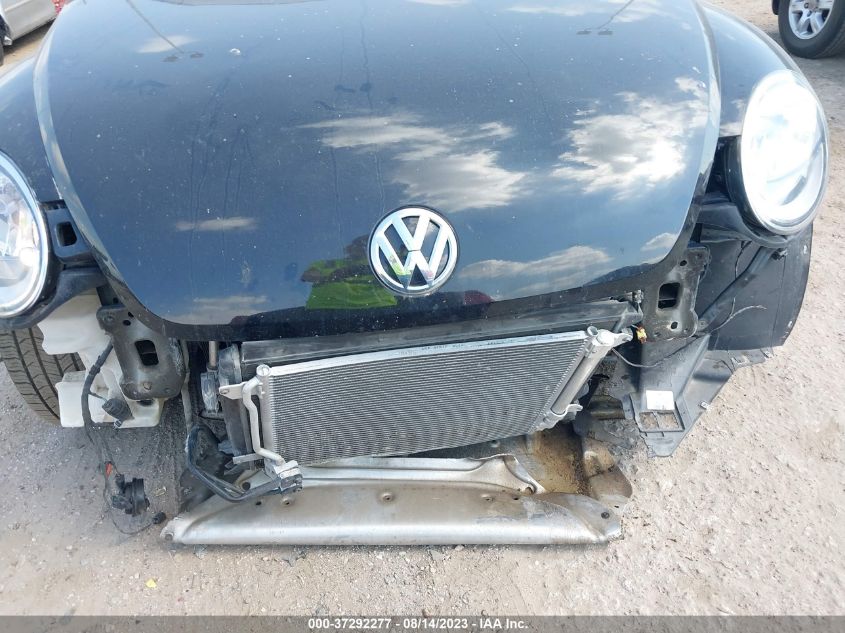 2013 VOLKSWAGEN BEETLE CONVERTIBLE 2.5L W/TECH 3VW5X7ATXDM805930