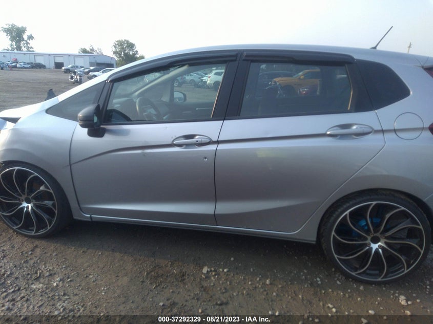 VIN 3HGGK5G72HM711914 2017 HONDA FIT EX