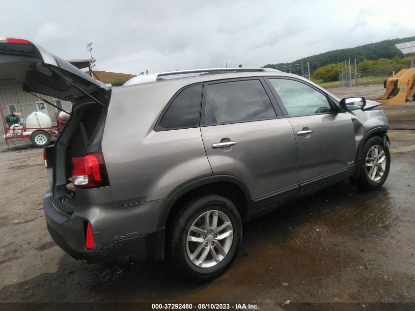 2015 KIA SORENTO LX - 5XYKTDA70FG584034