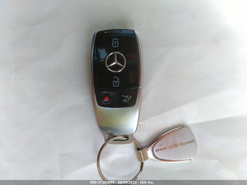 2017 MERCEDES-BENZ E-CLASS E 300 - WDDZF4KBXHA077966
