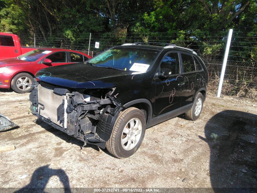 2013 KIA SORENTO LX - 5XYKT4A67DG405783