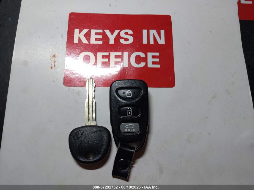 2015 HYUNDAI ELANTRA SE - KMHDH4AE4FU412849