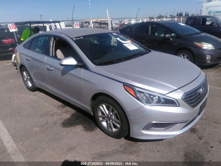 2017 HYUNDAI SONATA SE - 5NPE24AF8HH520035