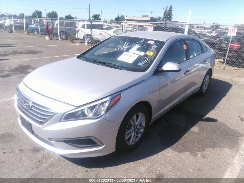 2017 HYUNDAI SONATA SE - 5NPE24AF8HH520035