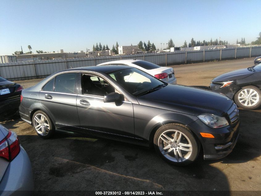 2013 MERCEDES-BENZ C-CLASS C 250 - WDDGF4HB1DA851708