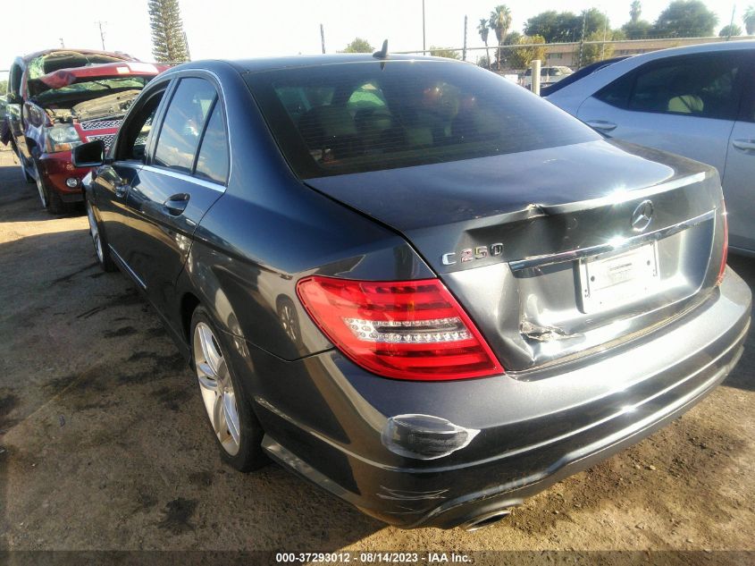 2013 MERCEDES-BENZ C-CLASS C 250 - WDDGF4HB1DA851708