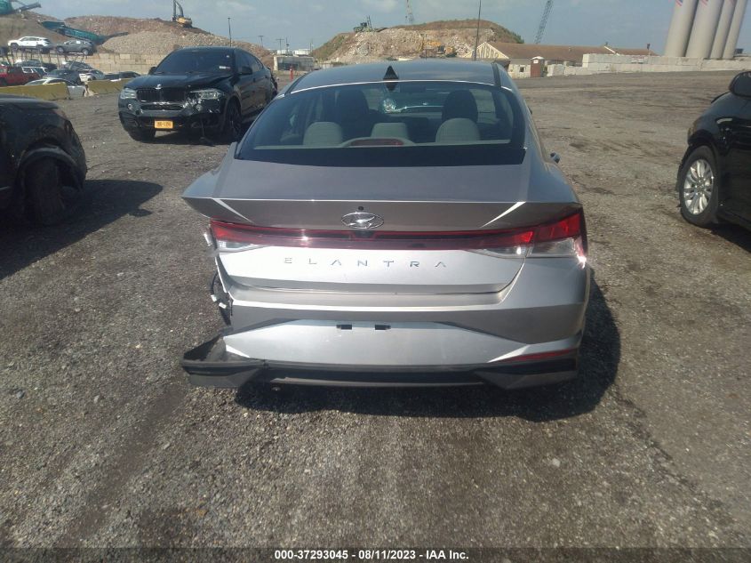 5NPLM4AG4NH075198 Hyundai Elantra SEL 16