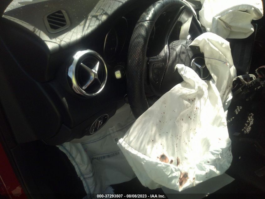 2020 MERCEDES-BENZ GLA GLA 250 - W1NTG4GB2LU030761