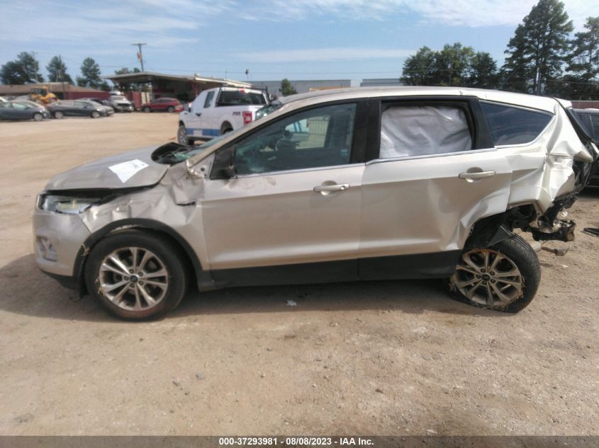 2017 FORD ESCAPE SE - 1FMCU0GD3HUA53933