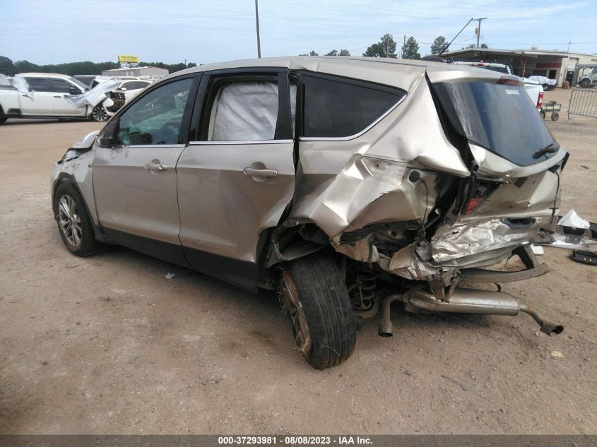 2017 FORD ESCAPE SE - 1FMCU0GD3HUA53933