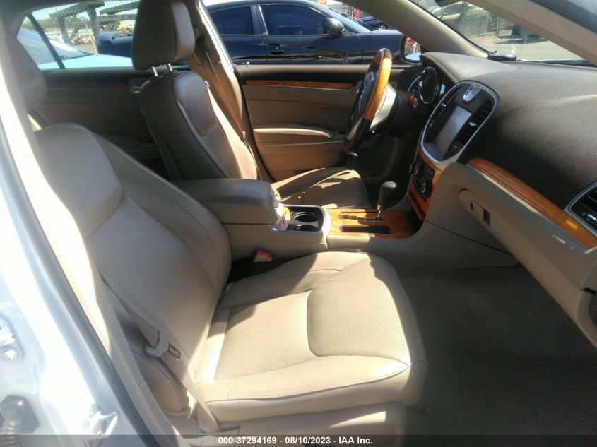 2013 CHRYSLER 300 300C - 2C3CCAET2DH518761