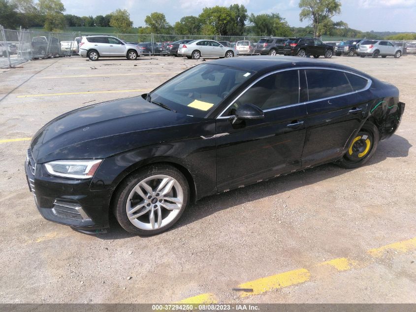 WAUANCF5XKA058623 Audi A5 Sportback PREMIUM 2