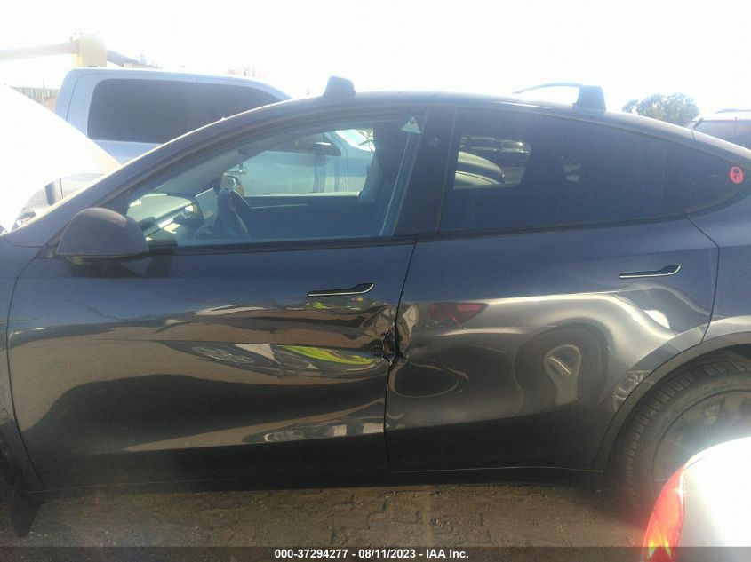 2023 TESLA MODEL Y - 7SAYGDEE7PF812971