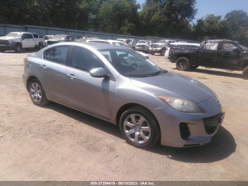 2013 MAZDA MAZDA3 I SPORT - JM1BL1U74D1847780