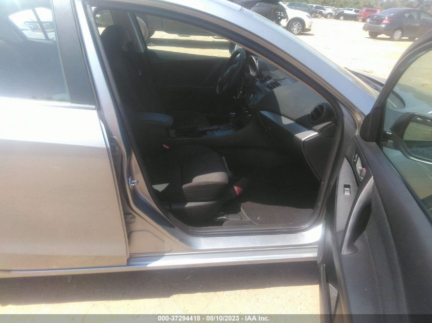 2013 MAZDA MAZDA3 I SPORT - JM1BL1U74D1847780