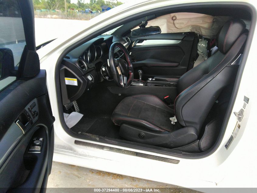 2014 MERCEDES-BENZ C-CLASS C 250 - WDDGJ4HB4EG271088