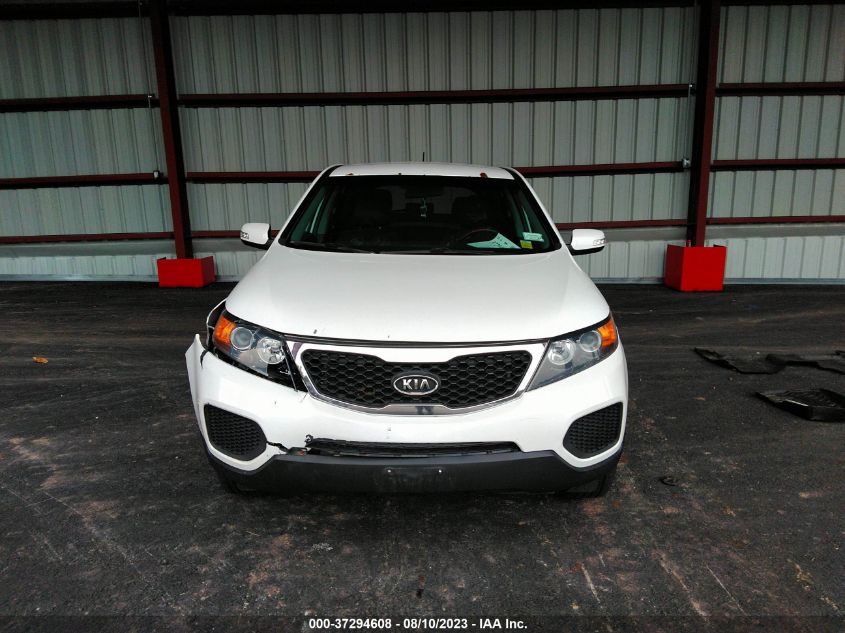 2013 KIA SORENTO LX - 5XYKTCA69DG349212