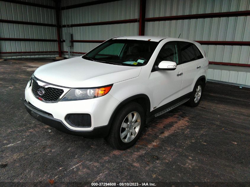 2013 KIA SORENTO LX - 5XYKTCA69DG349212