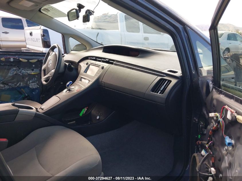 2015 TOYOTA PRIUS FOUR - JTDKN3DU6F2004821