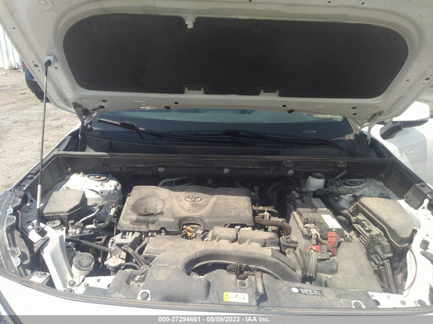 VIN 2T3P1RFV0MC220163 2021 TOYOTA RAV4 XLE