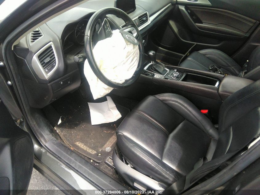 2018 MAZDA MAZDA3 4-DOOR TOURING - 3MZBN1V37JM271636