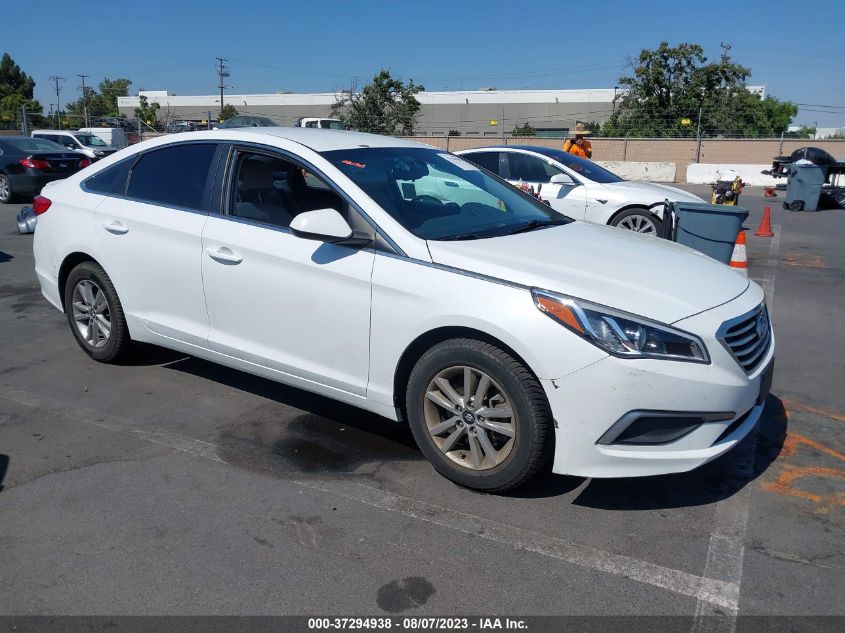 2016 HYUNDAI SONATA 2.4L SE - 5NPE24AF0GH270952