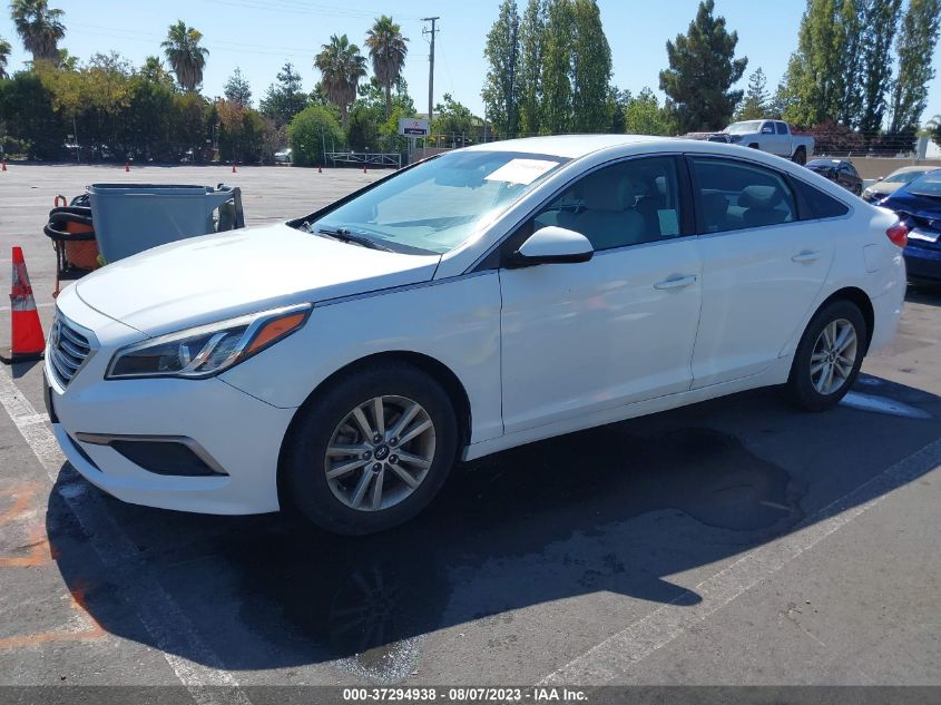 2016 HYUNDAI SONATA 2.4L SE - 5NPE24AF0GH270952