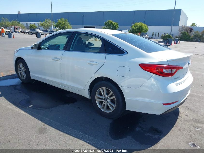 2016 HYUNDAI SONATA 2.4L SE - 5NPE24AF0GH270952