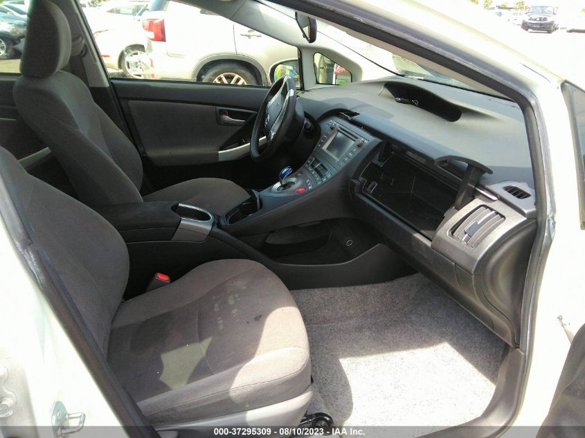 2015 TOYOTA PRIUS FOUR - JTDKN3DUXF0476810