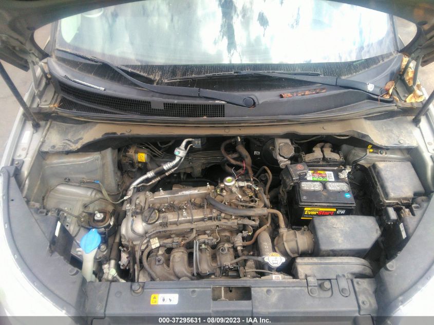 2016 KIA SOUL BASE - KNDJN2A25G7374008