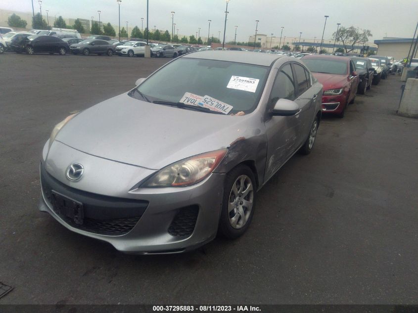 2013 MAZDA MAZDA3 I SV - JM1BL1TF1D1713589