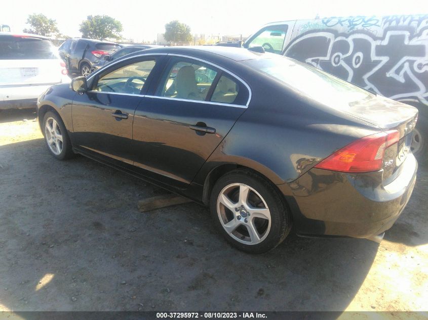 2013 VOLVO S60 T5 - YV1612FS4D2221682