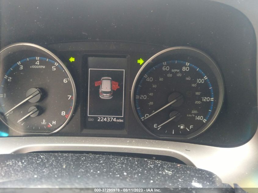 2018 TOYOTA RAV4 LE - JTMZFREV5JJ733557