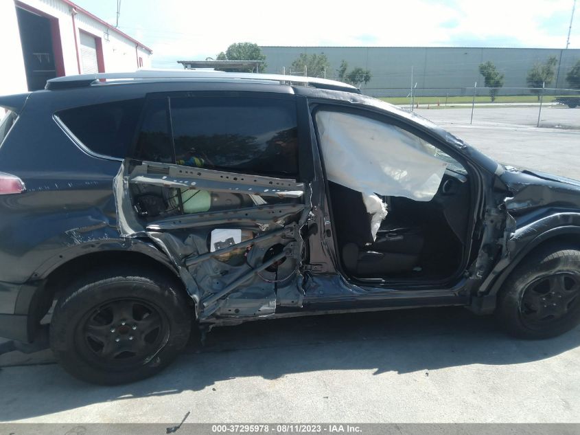 2018 TOYOTA RAV4 LE - JTMZFREV5JJ733557