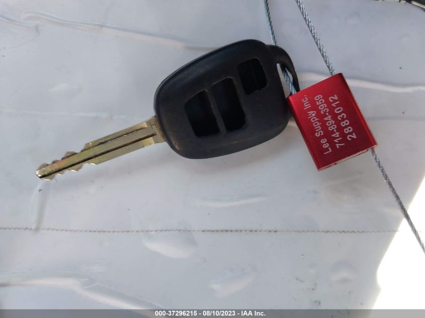 2014 TOYOTA RAV4 LE - JTMZFREV5EJ014041