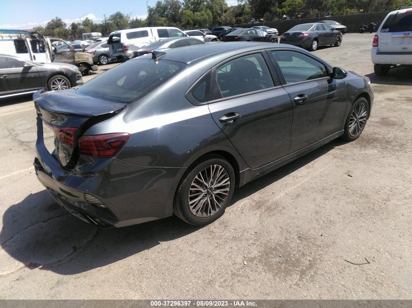 VIN 3KPF54AD2PE577781 2023 KIA FORTE GT LINE