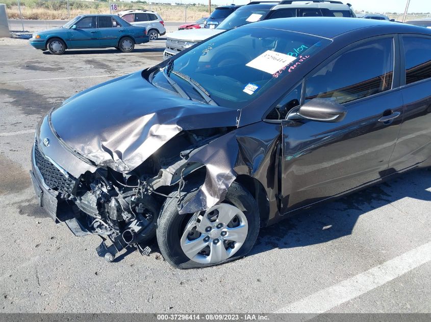 2017 KIA FORTE LX - 3KPFK4A73HE157600