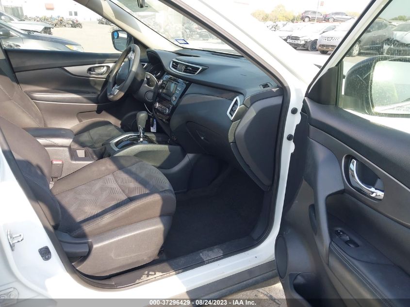2016 NISSAN ROGUE SV - KNMAT2MT2GP611404