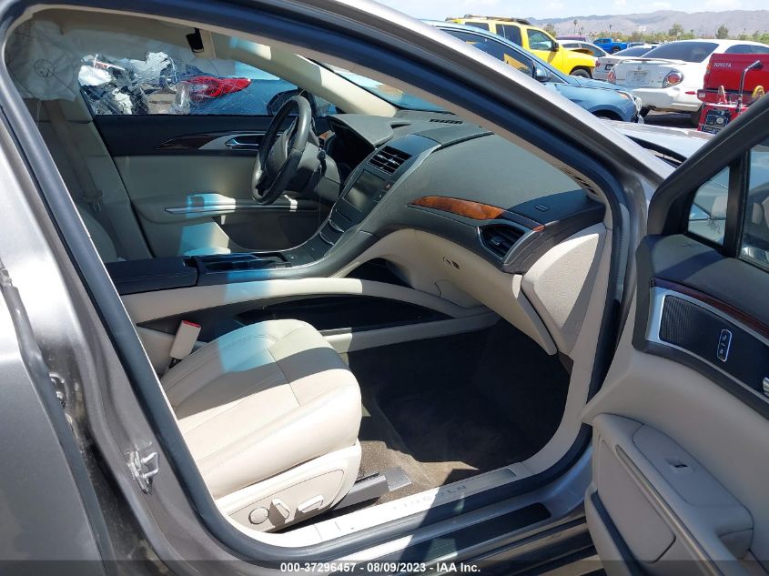 2016 LINCOLN MKZ - 3LN6L2G95GR629079