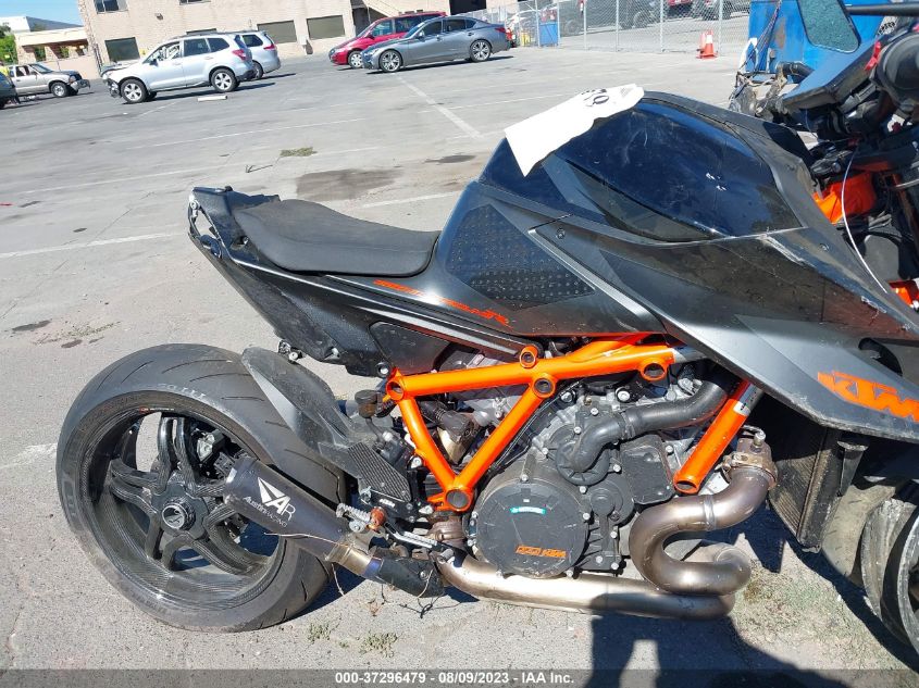 2020 KTM 1290 SUPER DUKE R VBKV39402LM924947