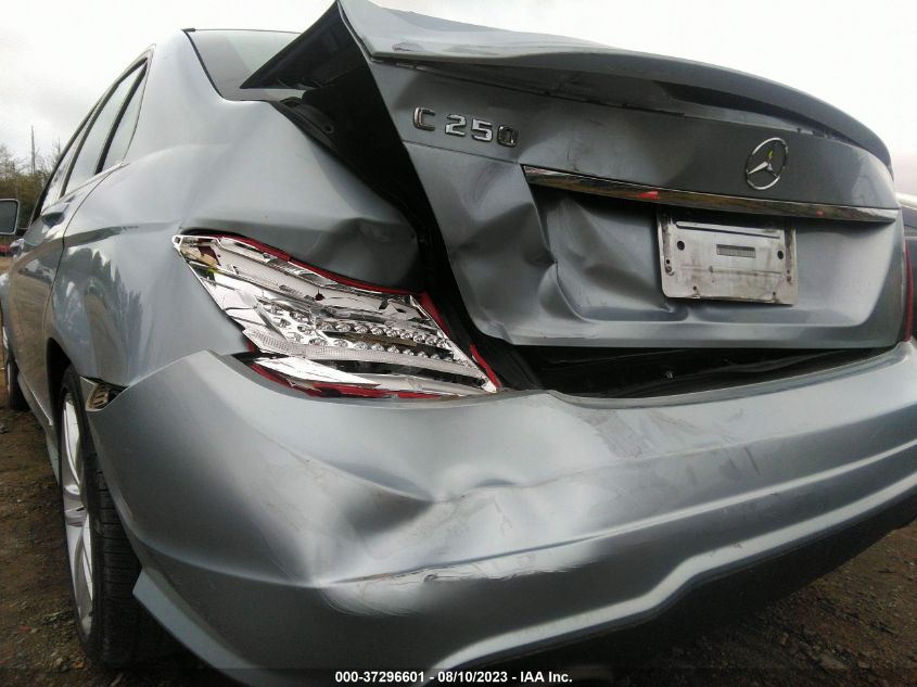 2013 MERCEDES-BENZ C-CLASS C 250 - WDDGF4HBXDR294041