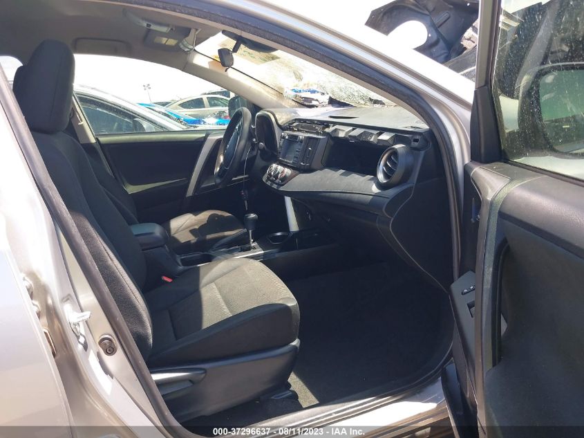 2018 TOYOTA RAV4 LE - JTMZFREV5JJ162247