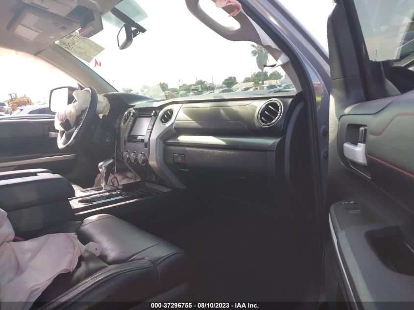 2017 TOYOTA TUNDRA 4WD SR5/TRD PRO - 5TFDY5F12HX614848