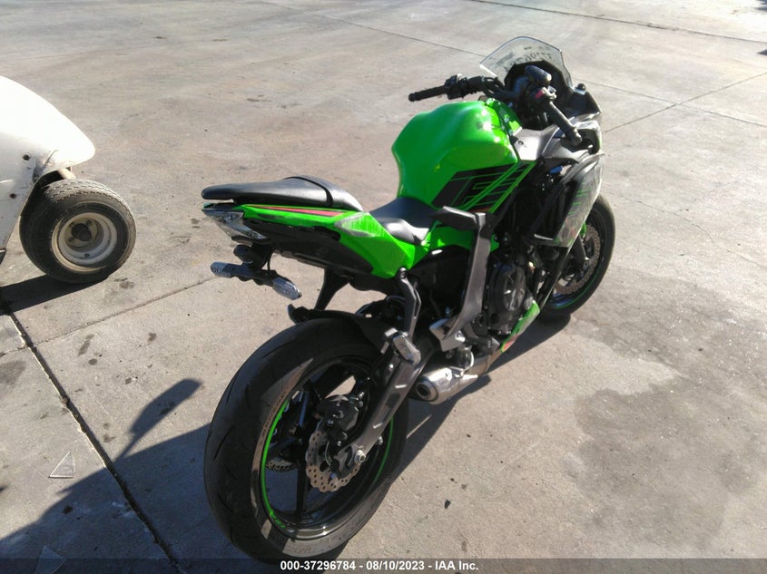 VIN ML5EXEP11PDA91163 2023 KAWASAKI EX650 P