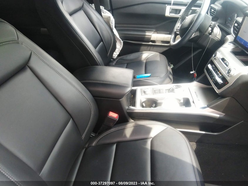 VIN 1FMSK8DH9NGA77946 2022 FORD EXPLORER XLT
