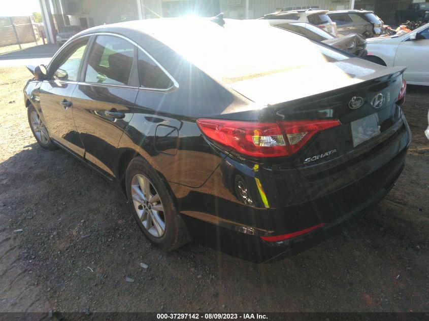 2015 HYUNDAI SONATA SE - 5NPE24AF5FH201799