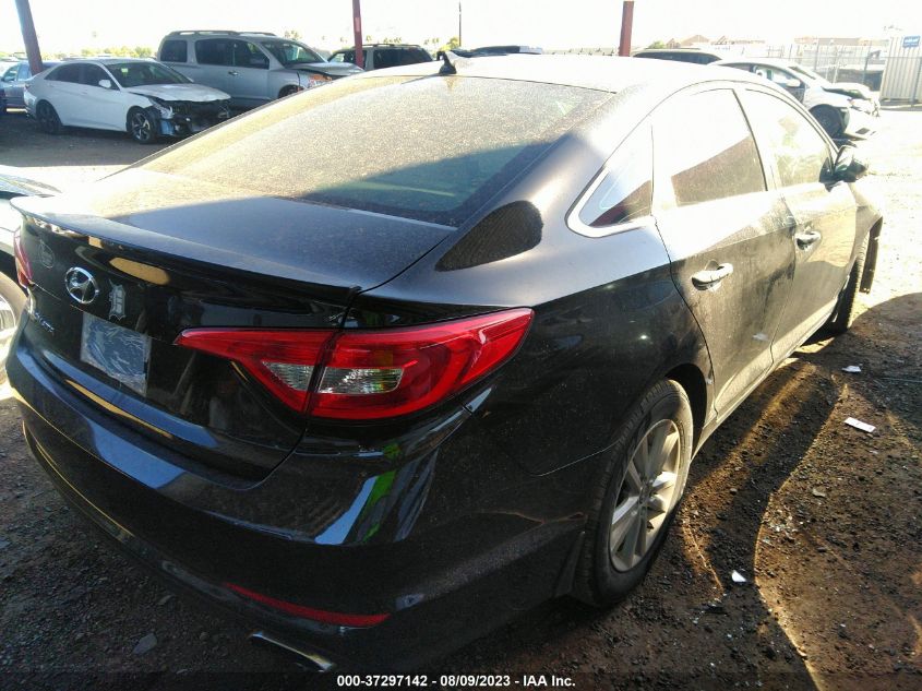 2015 HYUNDAI SONATA SE - 5NPE24AF5FH201799