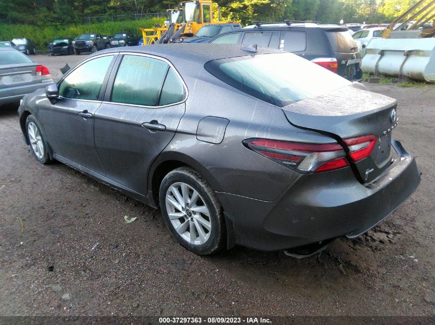 4T1C11BK6NU051741 Toyota Camry LE 3